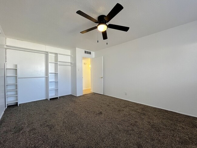 Building Photo - Cute Ranch Home In NE Albuquerque!