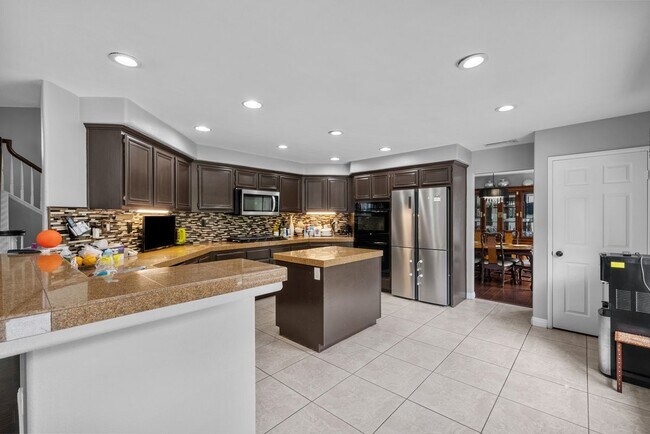Building Photo - 26426 Cardinal Dr