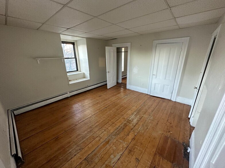 Building Photo - 183 Harvard St