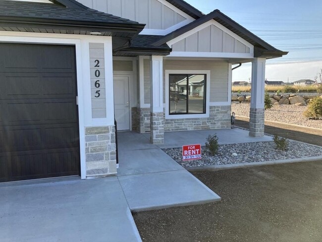 Building Photo - 2065 N 3125 W