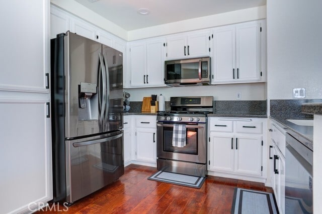 Building Photo - 14794 Goldenrain Dr