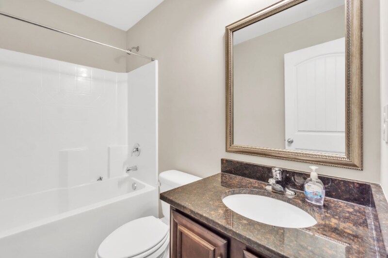 Building Photo - 125 Viewmont Dr