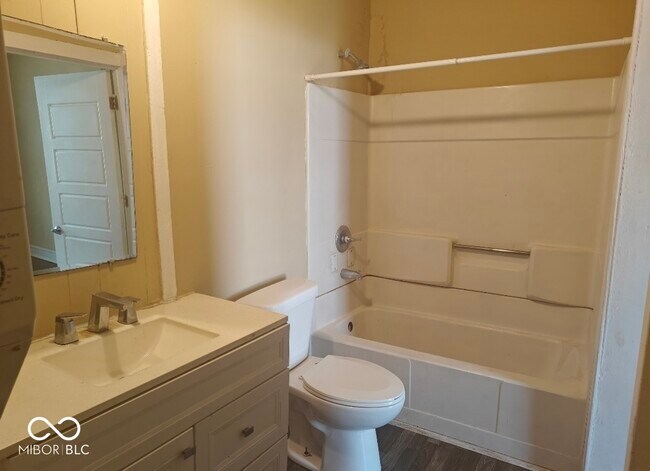 Building Photo - 1325 Jefferson Ave