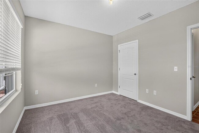 Building Photo - 16441 Treasure Point Dr