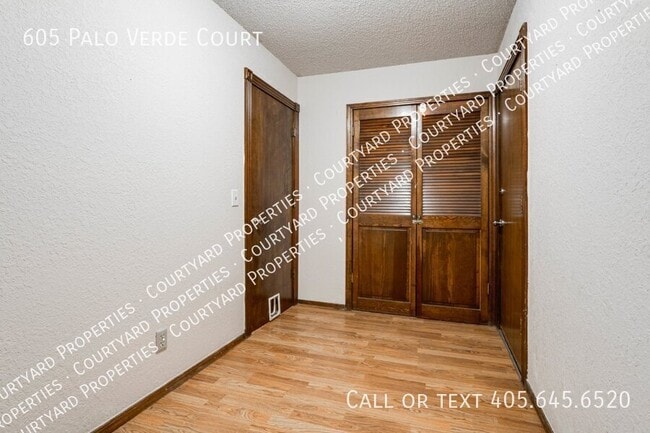 Building Photo - 605 Palo Verde Ct
