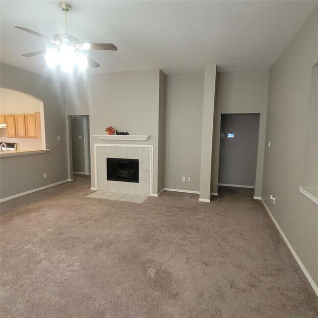 Building Photo - 1411 Hunter Ridge Ct
