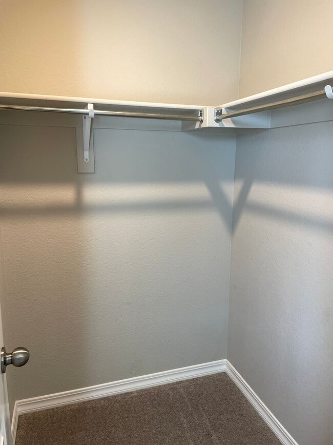 Building Photo - Corner Lot Comfort in Lorson Ranch – 3BD w...
