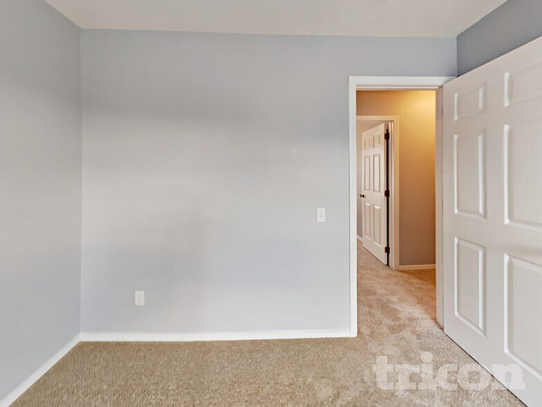 Building Photo - 12435 Shelly Pines Dr