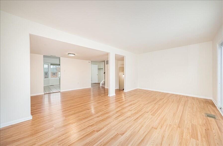 Building Photo - 63 Timber Rock Rd
