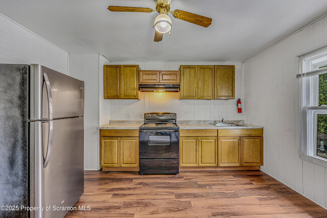 Building Photo - 2528 Boulevard Ave