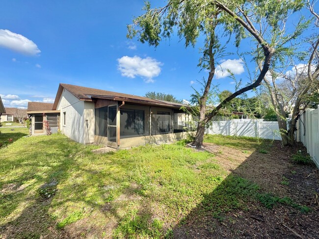 Building Photo - Cypress Landing - Community Pool