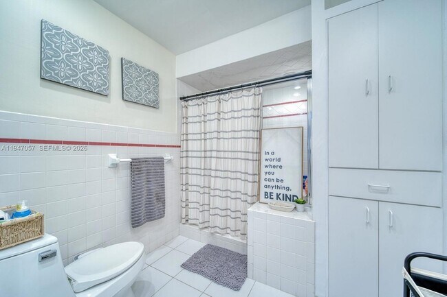 Building Photo - 12620 SW 114th Ave