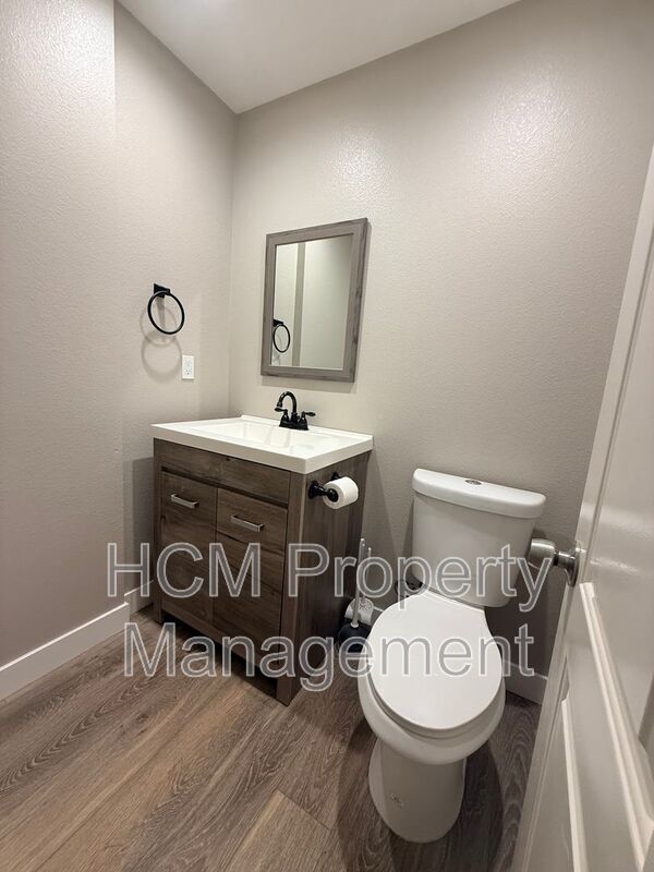 Building Photo - 874-876 North Orange St