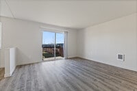 Building Photo - Crofton Apartments