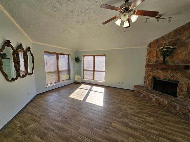 Building Photo - 8319 Wind Veil Dr