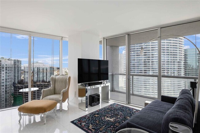 Building Photo - 475 Brickell Ave