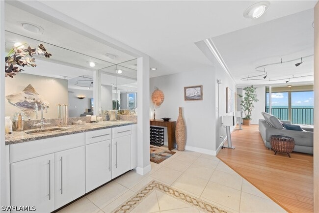 Building Photo - 10691 Gulf Shore Dr