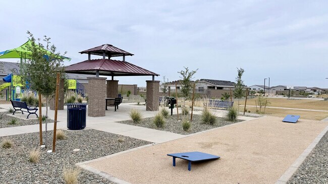 Building Photo - 15988 W Desert Spoon Dr