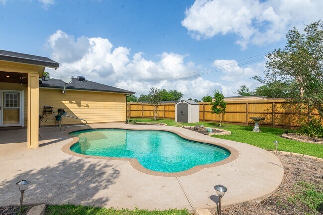 Building Photo - 2905 Hamm Rd