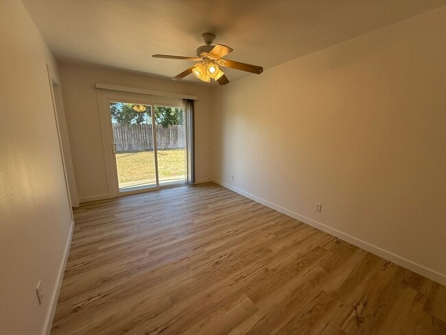Building Photo - Charming Remodeled 3 Bedroom / 2 Bathroom ...