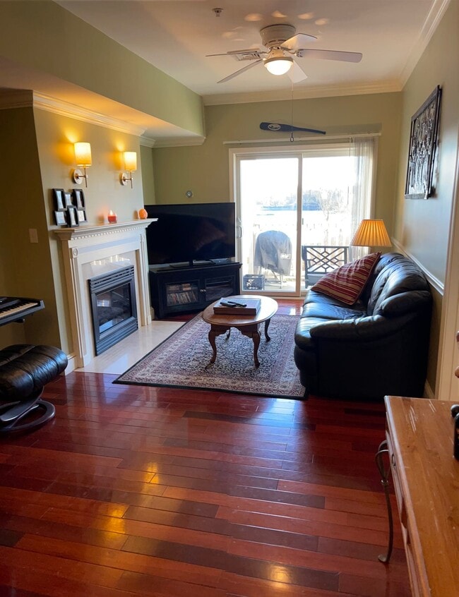 Building Photo - 414 Mount Hope St