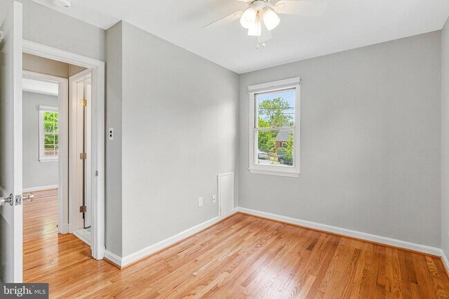 Building Photo - 301 Moncure Dr