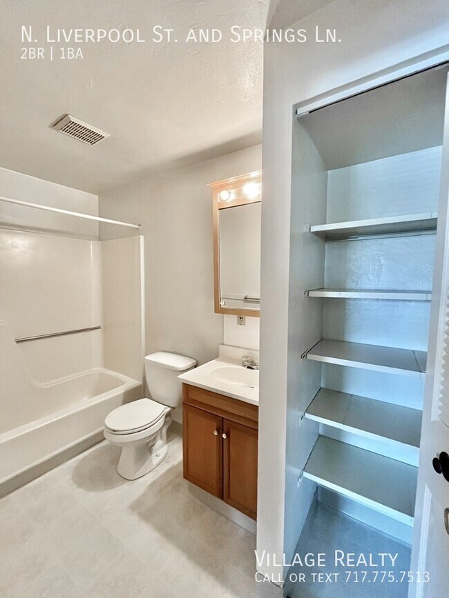 Building Photo - 220 Elizabeth Ln