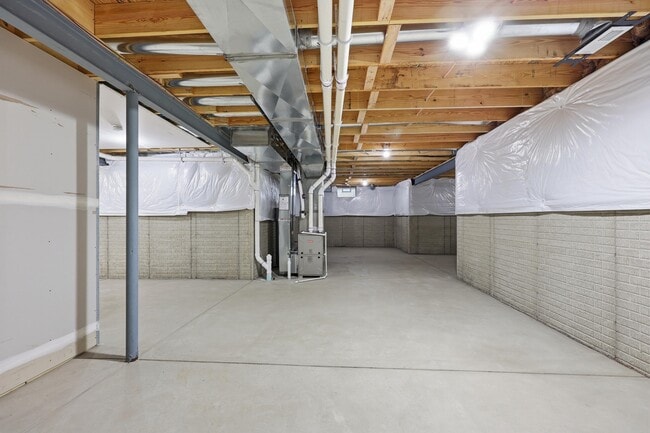 Building Photo - 5749 Shadowfair Ln