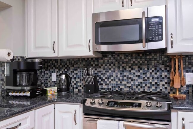 Building Photo - 111 NW 24th St