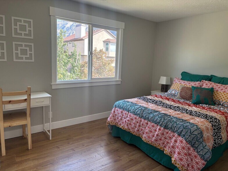 Building Photo - 9185 S Quail Hollow Dr