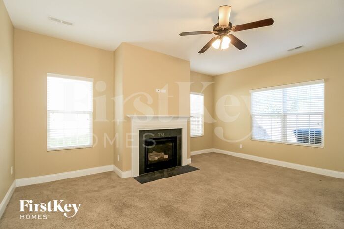 Building Photo - 2741 Timber Cove Ln