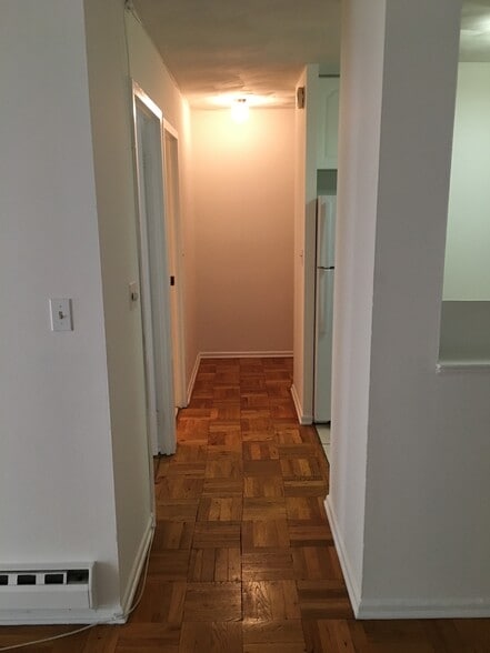 Building Photo - 87 Glenbrook Rd