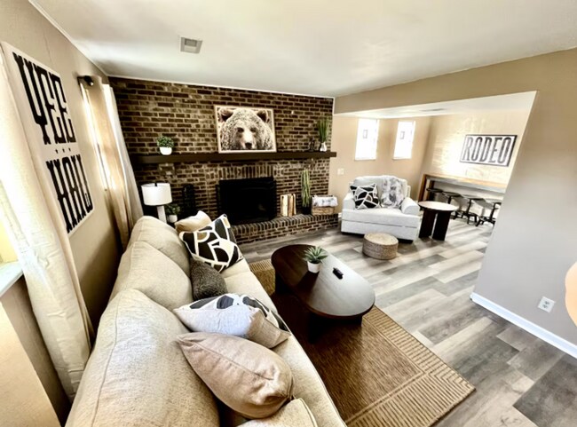 Building Photo - 9695 Whippoorwill Ln