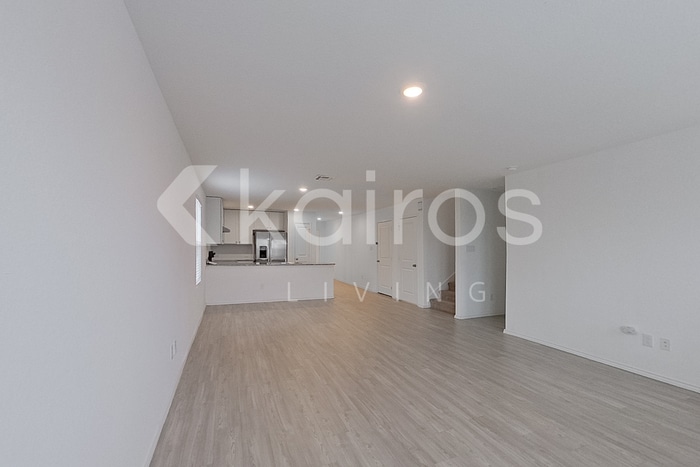 Building Photo - 5634 Mountain Point