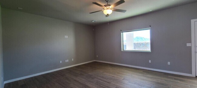 Building Photo - 12065 Mesquite River Dr