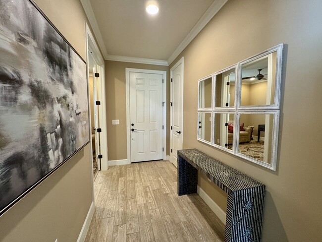 Building Photo - 9418 Greyhawk Trl