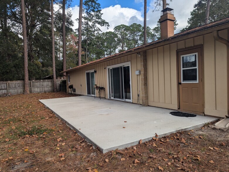 Building Photo - 5014 NW 29th St