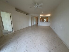 Building Photo - ANNUAL RENTAL - 3 BED / 2 BATH CONDO WITH 1 CAR GARAGE IN SHERWOOD