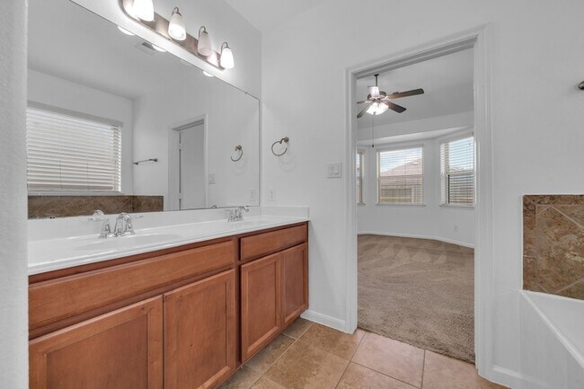 Building Photo - 18826 Fairy Wren Ln