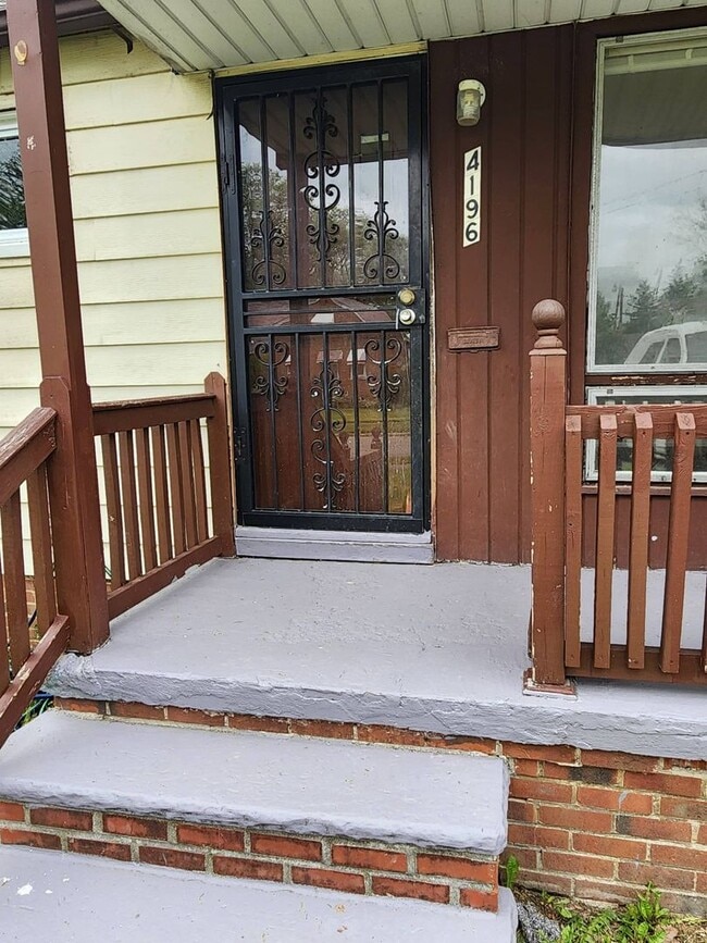 Building Photo - Move-In Special: Save $300 on This Charmin...