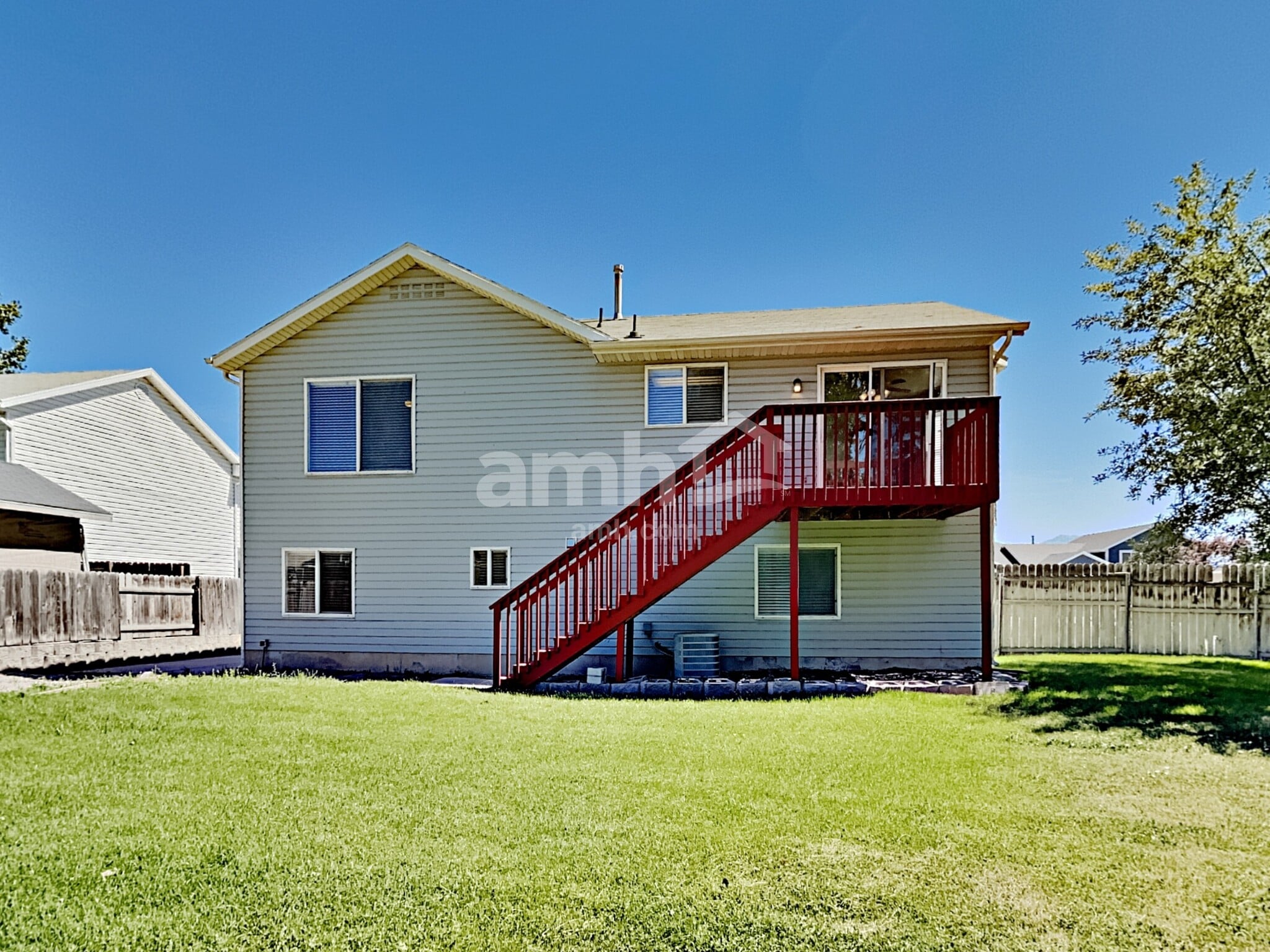Building Photo - 1365 E 150 S