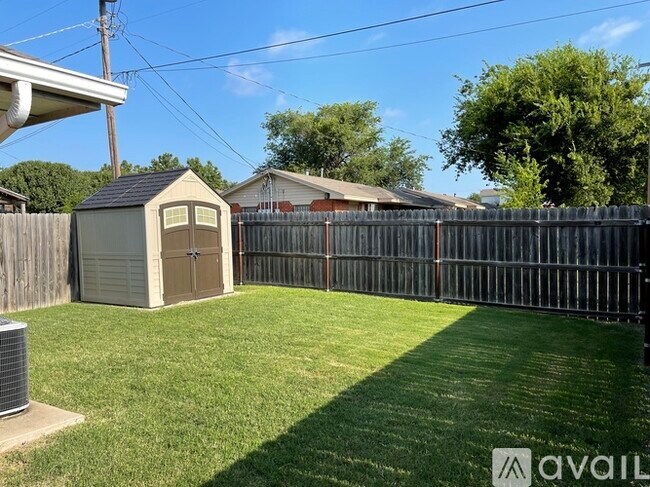 Building Photo - 2513 SW E Ave