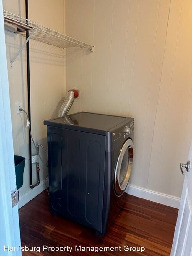 Building Photo - 3 br, 1.5 bath House - 6117 Nassau Rd