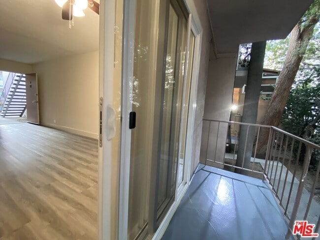 Building Photo - 1808 N Harvard Blvd