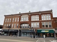 Building Photo - 1534 River Dr