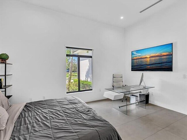 Building Photo - 6122 SW 173rd Way