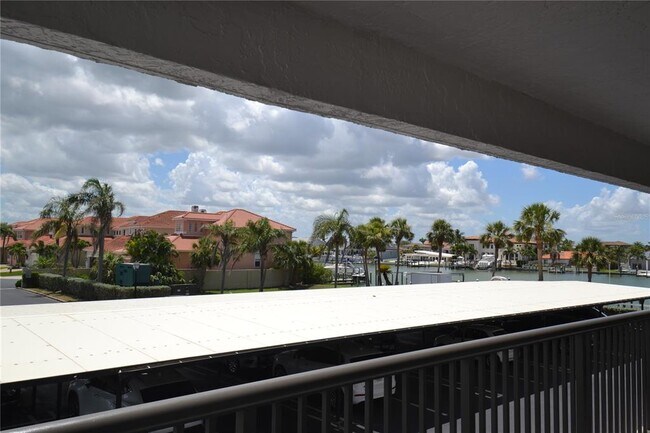 Building Photo - 1651 Sand Key Estates Ct