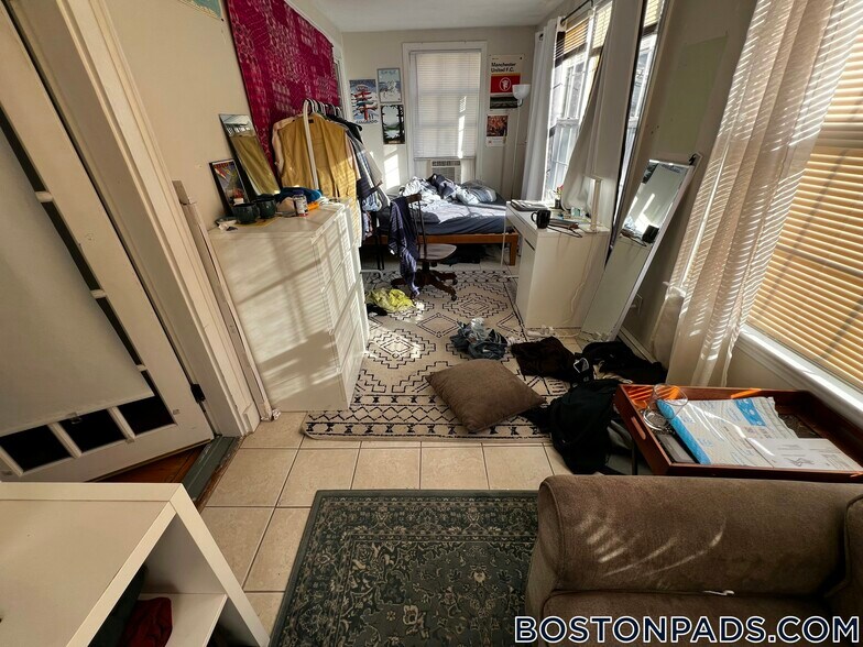 Primary Photo - 29 Chetwynd Rd