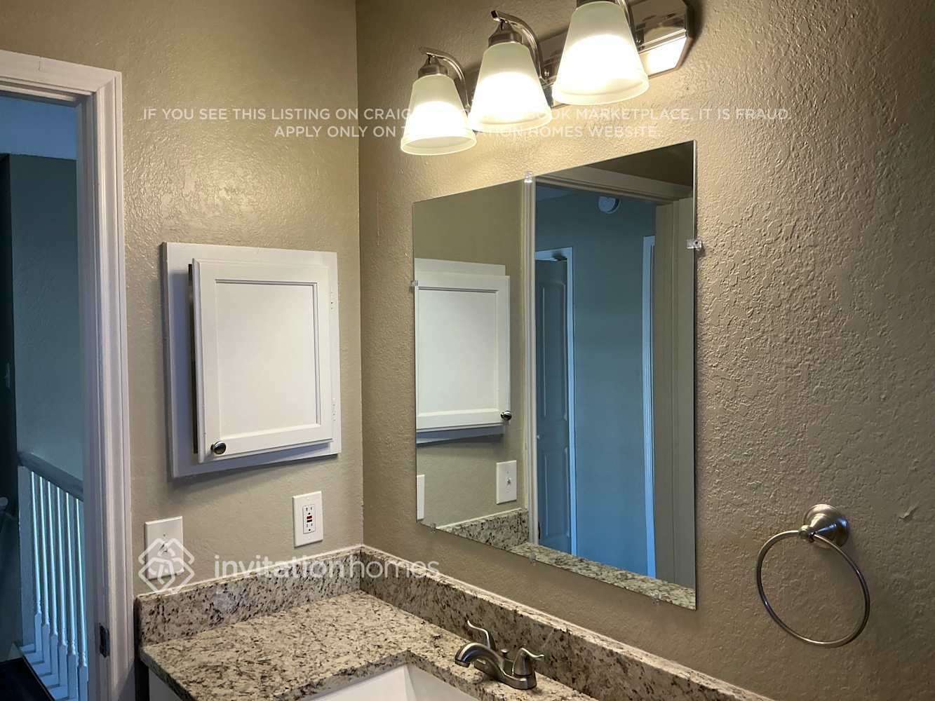 Building Photo - 8618 Fairfax Ave