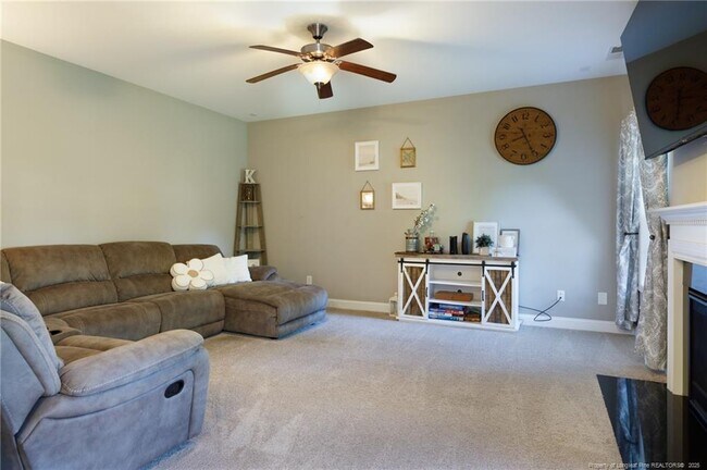 Building Photo - 40 Cherry Hill Dr